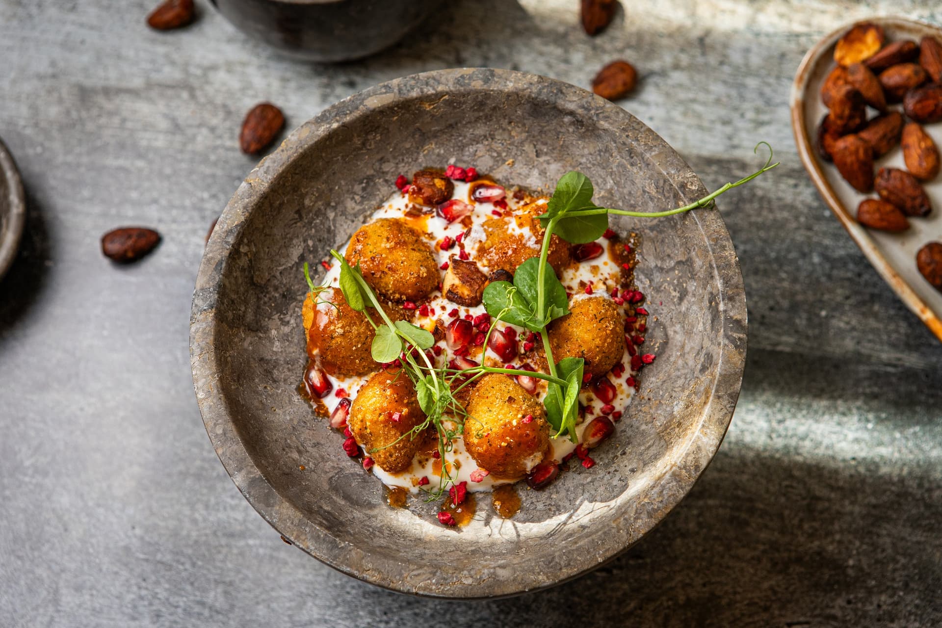 camembert_bites_s_harissom_i_medom - Recepti Aviko Foodservice