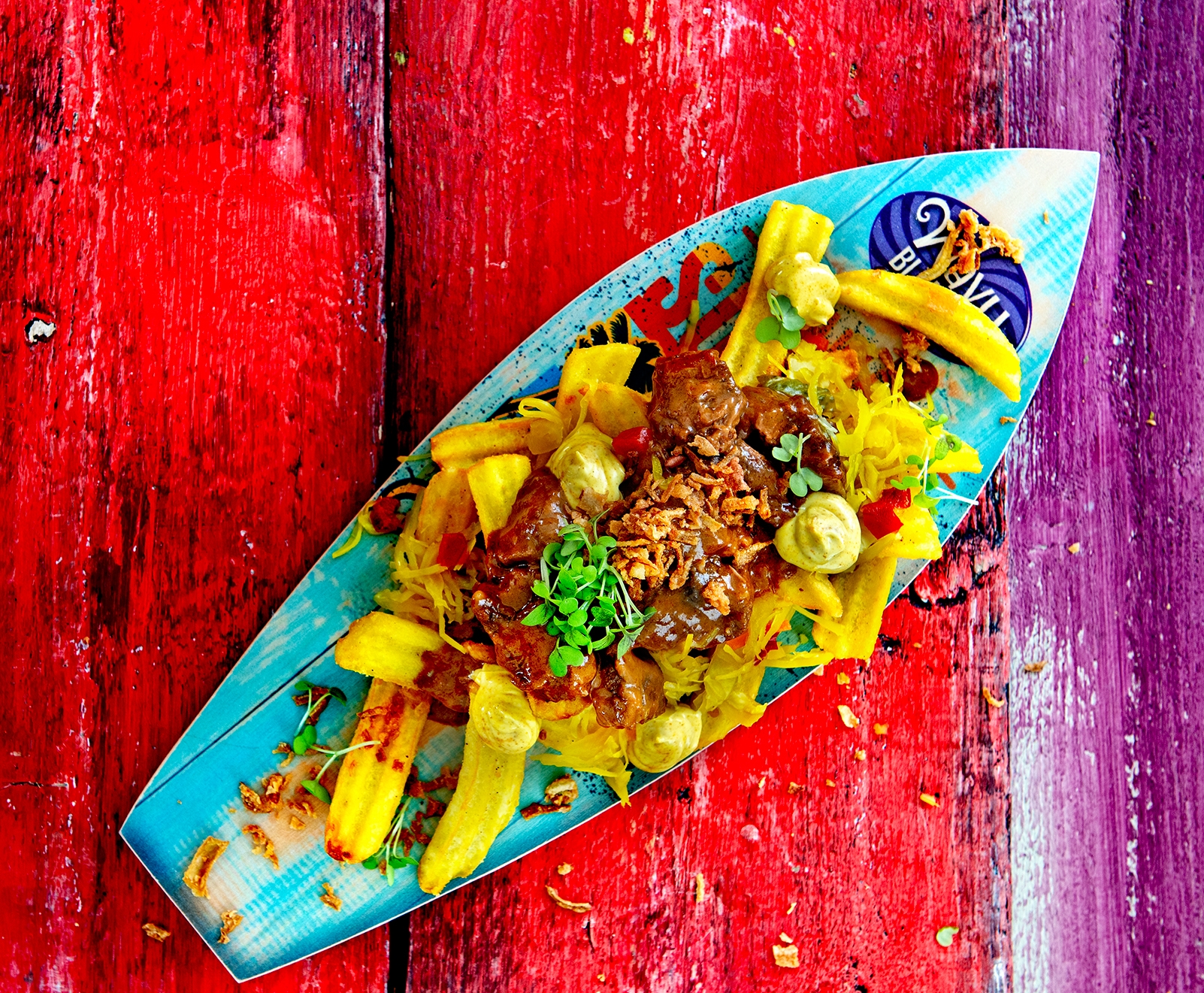loaded_fries_wavy_tahiti_teahupoo_recepti aviko wavy blends