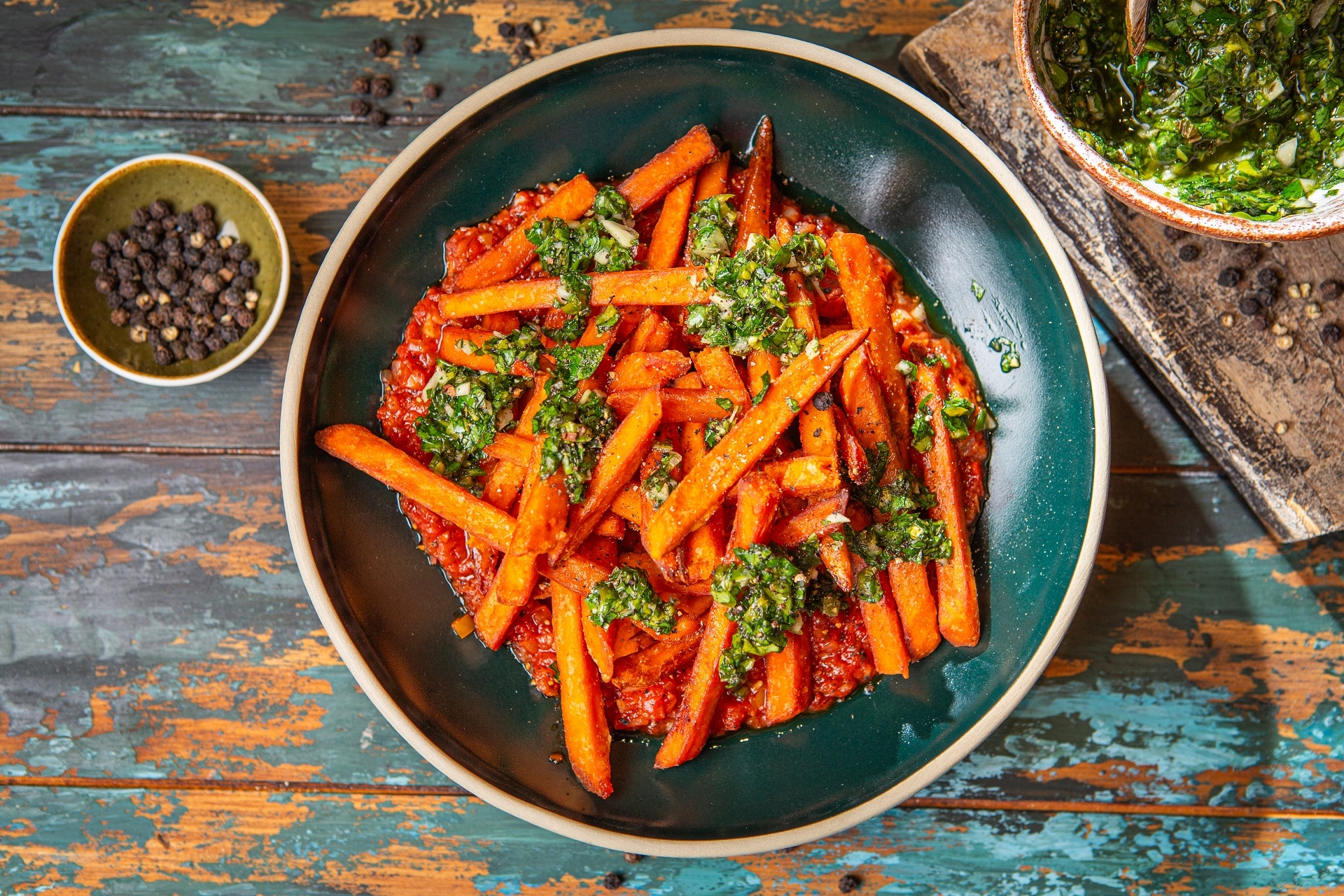 nadjeveni_pomfrit_od_batata_s_umakom_od_rajcice_limete_i_kardamoma | Recepti s Aviko proizvodima za ugostiteljstvo