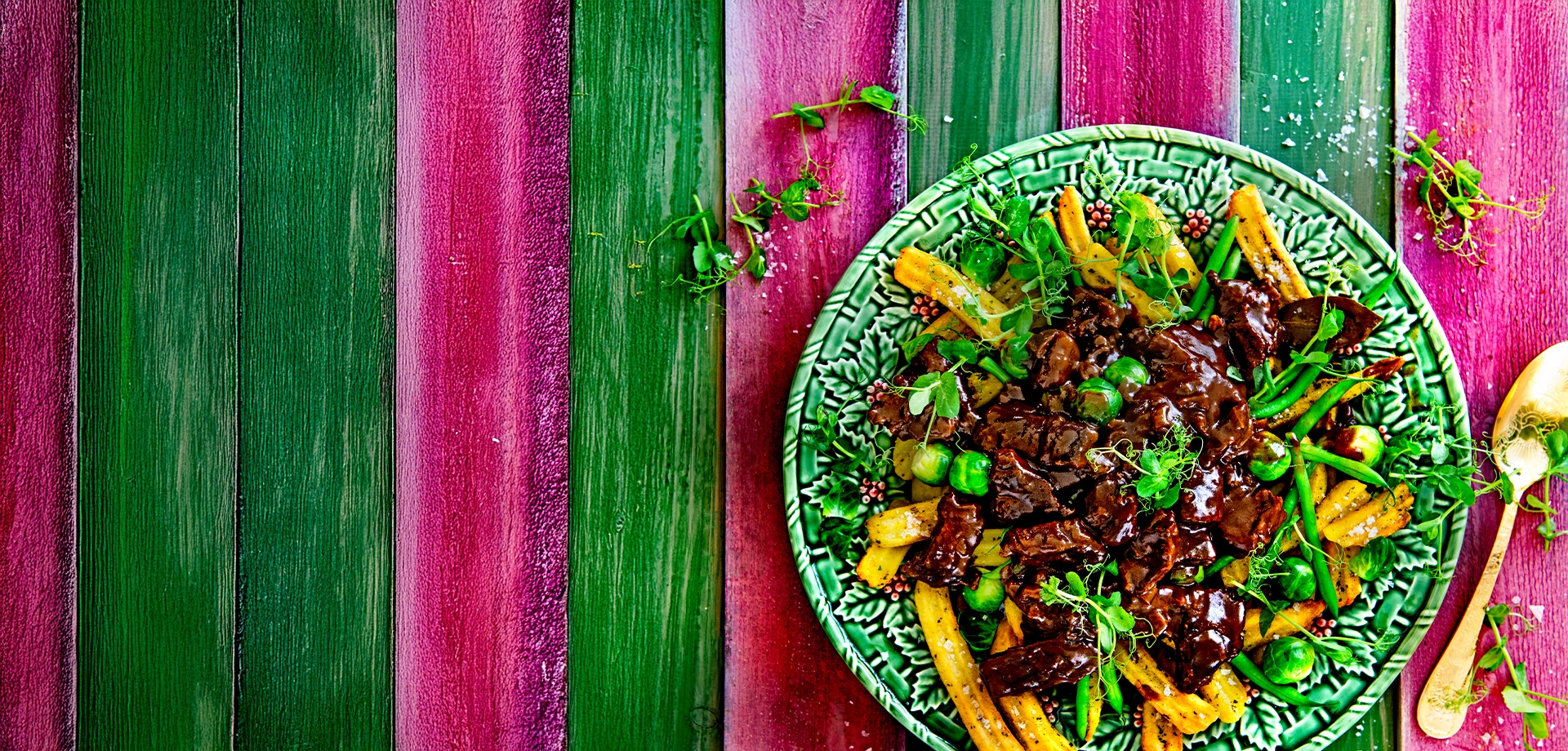 Loaded fries s gulašom